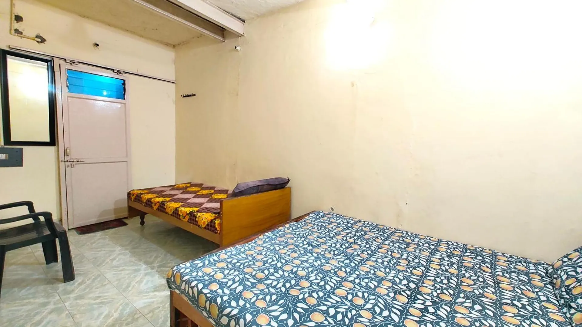 Hotel Shanti Near Manikarnika Ghat Varanasi Homestay