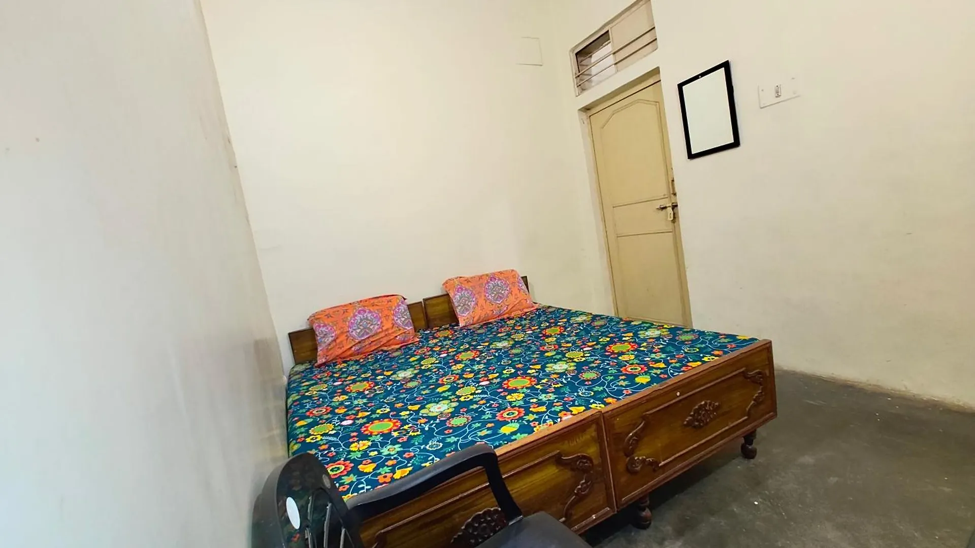 Hotel Shanti Near Manikarnika Ghat Varanasi
